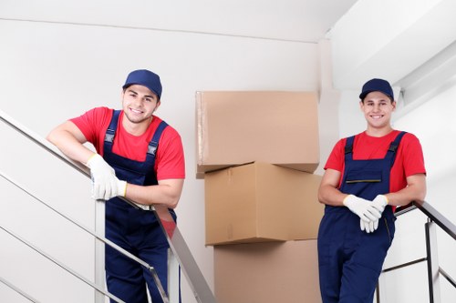 Secure short-term storage for household and commercial items near Chasecross